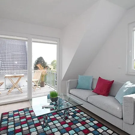 Bergstrasse 6 Bergstrasse 6 7 * Timmendorfer Strand