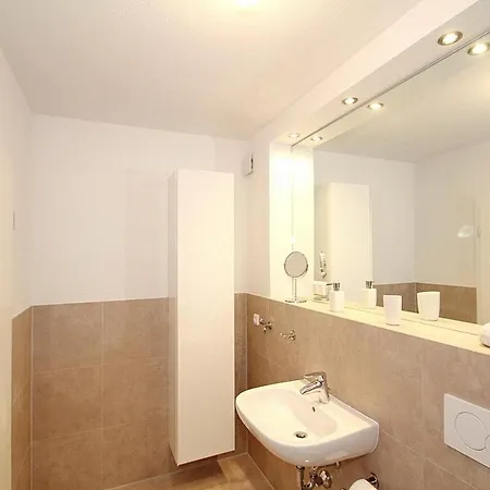 Bergstrasse 6 Bergstrasse 6 7 * Timmendorfer Strand