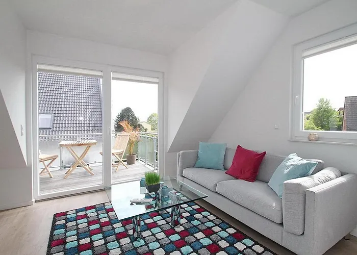 Bergstrasse 6 Bergstrasse 6 7 * Timmendorfer Strand