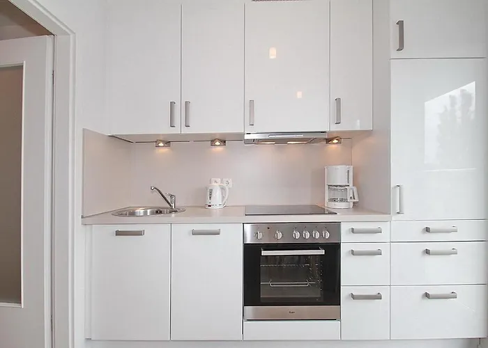 Bergstrasse 6 Bergstrasse 6 7 Lägenhet *